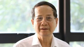 Kiềm chế lạm phát, giữ nhịp tăng trưởng