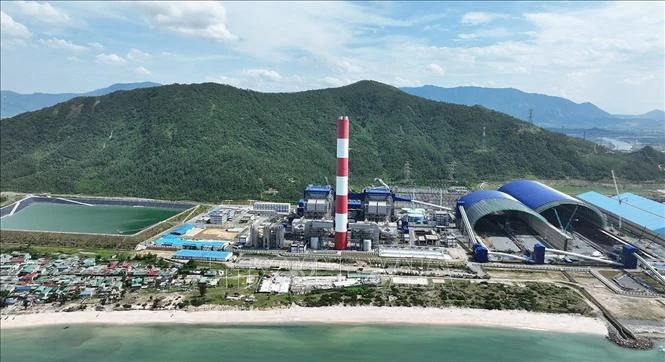 Kiến tạo thế chủ động cho an ninh năng lượng - Bài 1: Sử dụng hiệu quả dòng điện Kiến tạo thế chủ động cho an ninh năng lượng - Bài 1: Sử dụng hiệu quả dòng điện