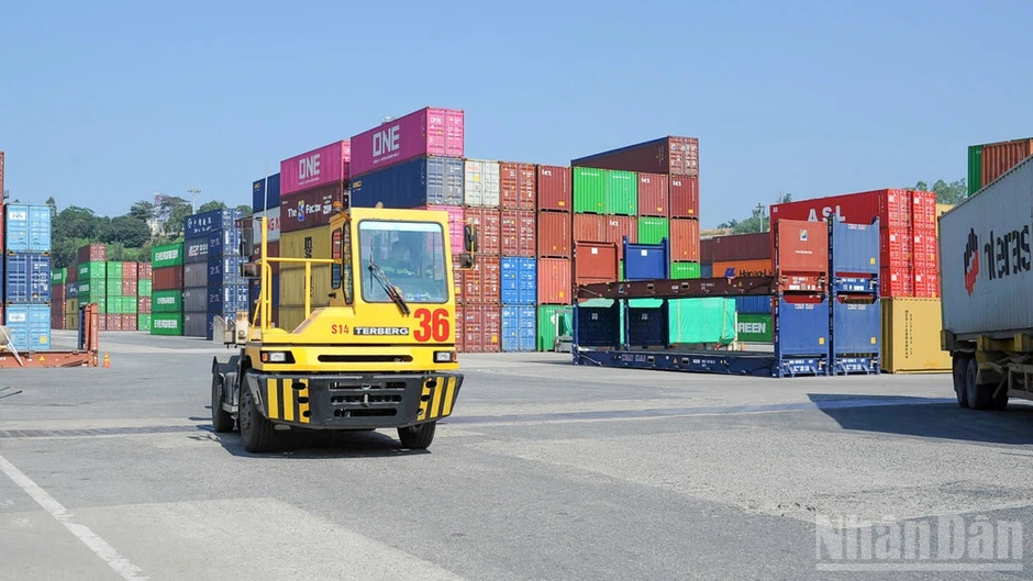 Kiến tạo vị thế logistics Đà Nẵng trên bản đồ vận tải xuyên biên giới Kiến tạo vị thế logistics Đà Nẵng trên bản đồ vận tải xuyên biên giới