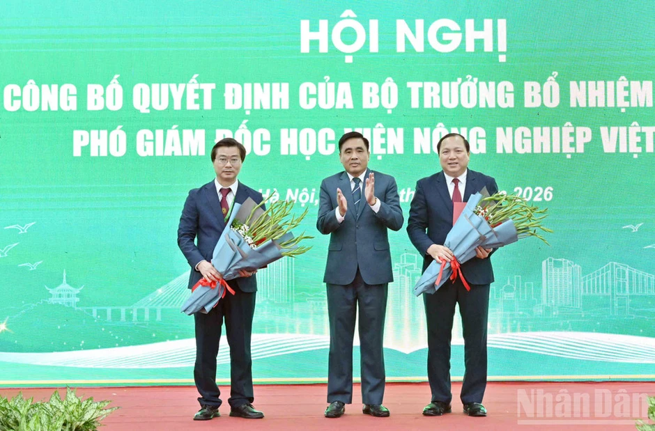 Kiện toàn đội ngũ lãnh đạo Học viện Nông nghiệp Việt Nam Kiện toàn đội ngũ lãnh đạo Học viện Nông nghiệp Việt Nam