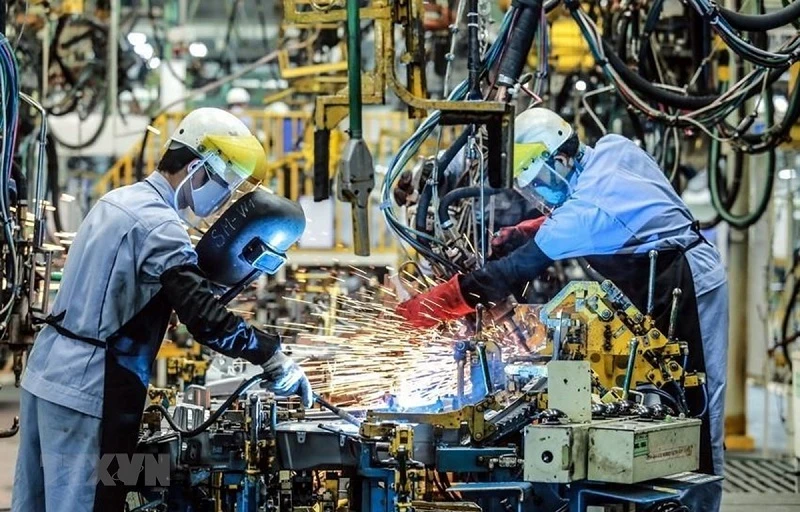 Kinh tế 5 tháng ghi nhận nhiều điểm sáng, nhập siêu và lạm phát cần theo dõi Kinh tế 5 tháng ghi nhận nhiều điểm sáng, nhập siêu và lạm phát cần theo dõi