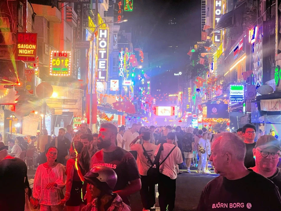 Kinh tế cuối tuần: Hướng đi mới cho tăng trưởng đô thị TP Hồ Chí Minh Kinh tế cuối tuần: Hướng đi mới cho tăng trưởng đô thị TP Hồ Chí Minh