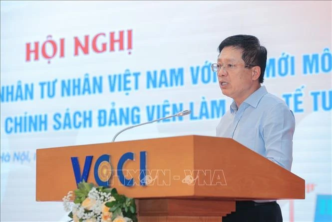 Kinh tế tư nhân: 'Động lực quan trọng nhất' kiến tạo mô hình phát triển Kinh tế tư nhân: 'Động lực quan trọng nhất' kiến tạo mô hình phát triển