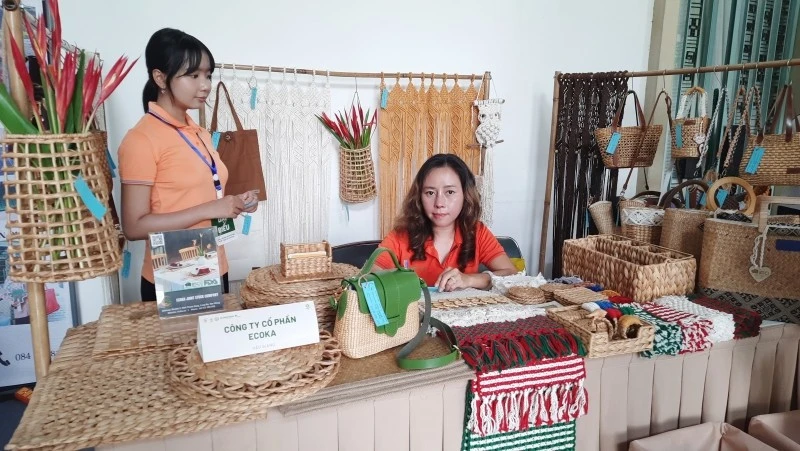 Kinh tế tuần hoàn, động lực chuyển đổi xanh Kinh tế tuần hoàn, động lực chuyển đổi xanh