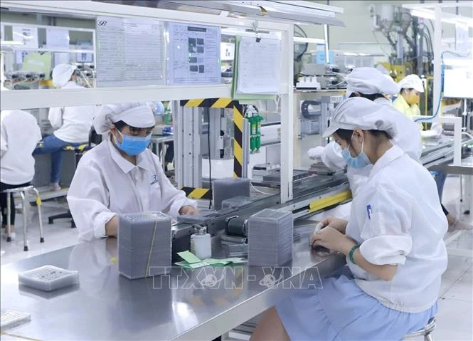 Kinh tế Việt Nam 6 tháng đầu năm: Chuyển dịch từ 'lượng' sang 'chất' qua góc nhìn ADB Kinh tế Việt Nam 6 tháng đầu năm: Chuyển dịch từ 'lượng' sang 'chất' qua góc nhìn ADB