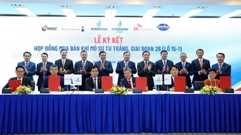 Ký hợp đồng chia sản phẩm dầu khí và hợp đồng mua bán khí mỏ Sư Tử Trắng