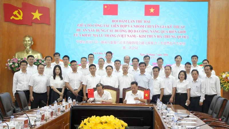 Lai Châu và Vân Nam hợp tác xây dựng cầu đường bộ qua biên giới Lai Châu và Vân Nam hợp tác xây dựng cầu đường bộ qua biên giới