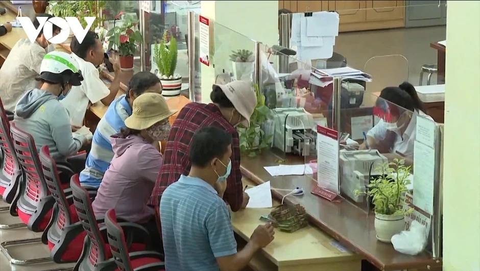 Lãi suất huy động tăng nóng, xuất hiện lãi suất tiết kiệm chạm mốc 10% Lãi suất huy động tăng nóng, xuất hiện lãi suất tiết kiệm chạm mốc 10%