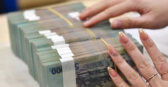 Lãi suất ngân hàng hôm nay 3/8/2026: Nhà băng đầu tiên mở màn tăng lãi suất