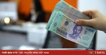Lãi suất qua đêm giảm về 4,9%/năm
