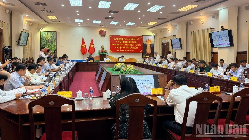 Lâm Đồng cần xây dựng chính sách đặc thù để phát triển kinh tế Lâm Đồng cần xây dựng chính sách đặc thù để phát triển kinh tế