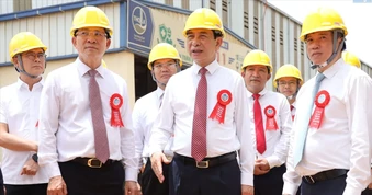Lâm Đồng: Công bố sản phẩm nhôm thỏi đầu tiên của Việt Nam