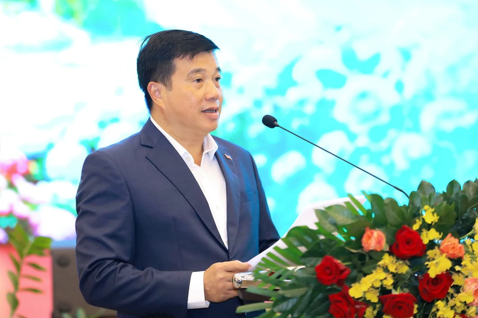 Lâm Đồng - Từ tầm nhìn chiến lược đến hành động phát triển Lâm Đồng - Từ tầm nhìn chiến lược đến hành động phát triển