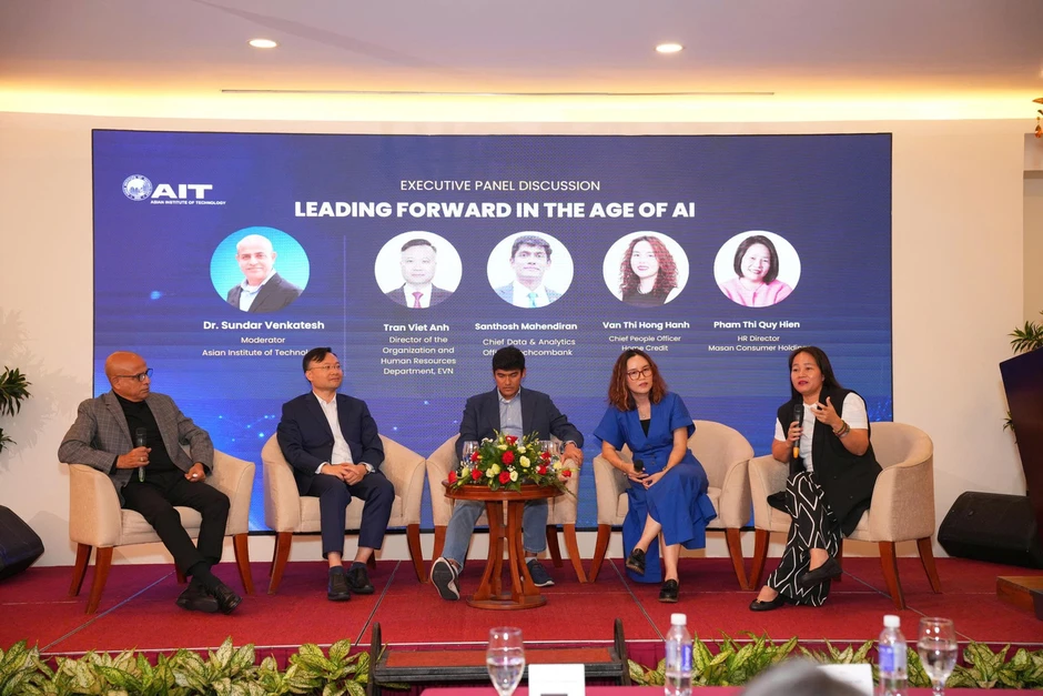 Lầm tưởng lớn nhất của nhà quản lý khi tiếp cận AI trong kinh doanh Lầm tưởng lớn nhất của nhà quản lý khi tiếp cận AI trong kinh doanh