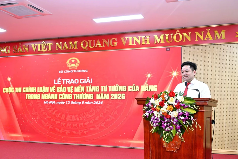 Lan tỏa tinh thần bảo vệ nền tảng tư tưởng của Đảng từ thực tiễn ngành công thương Lan tỏa tinh thần bảo vệ nền tảng tư tưởng của Đảng từ thực tiễn ngành công thương