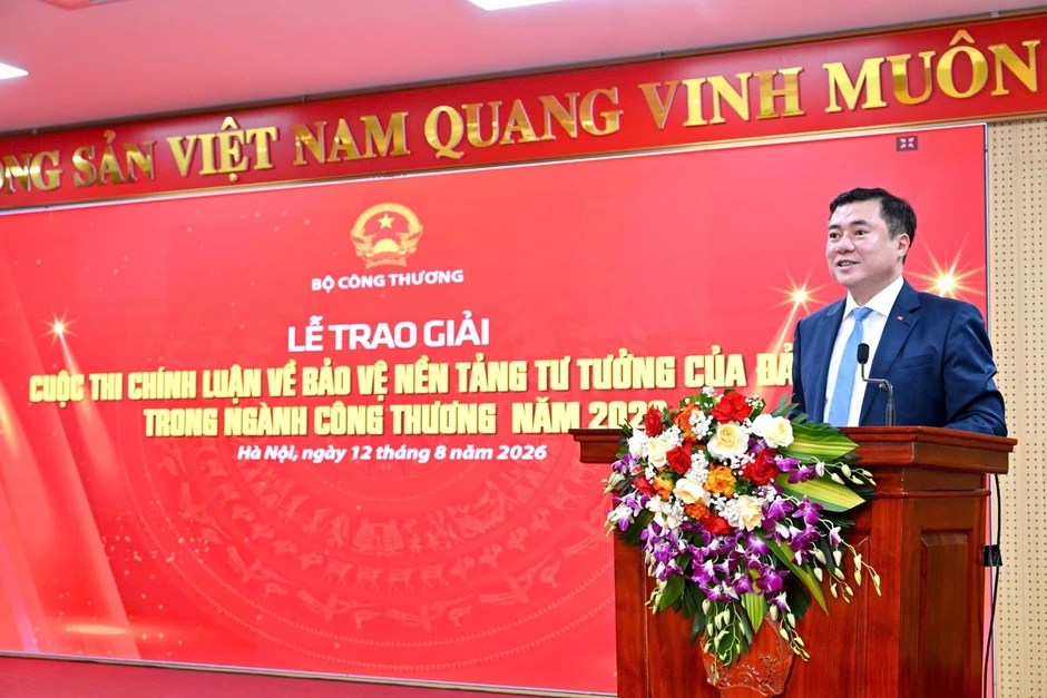Lan tỏa tinh thần bảo vệ nền tảng tư tưởng của Đảng từ thực tiễn ngành công thương Lan tỏa tinh thần bảo vệ nền tảng tư tưởng của Đảng từ thực tiễn ngành công thương
