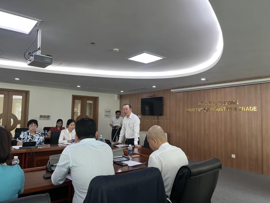Lắng nghe, tháo gỡ khó khăn cho doanh nghiệp bị ảnh hưởng xung đột Trung Đông Lắng nghe, tháo gỡ khó khăn cho doanh nghiệp bị ảnh hưởng xung đột Trung Đông