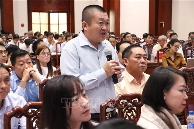 Lãnh đạo UBND tỉnh Đồng Tháp đối thoại, tháo gỡ khó khăn cho doanh nghiệp Lãnh đạo UBND tỉnh Đồng Tháp đối thoại, tháo gỡ khó khăn cho doanh nghiệp