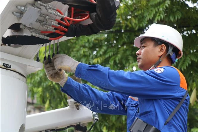 Lào Cai bảo đảm an toàn hệ thống điện mùa nắng nóng Lào Cai bảo đảm an toàn hệ thống điện mùa nắng nóng