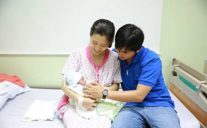 Lao động nam đầu tiên ở Bắc Ninh được hưởng trợ cấp thai sản khi vợ sinh con