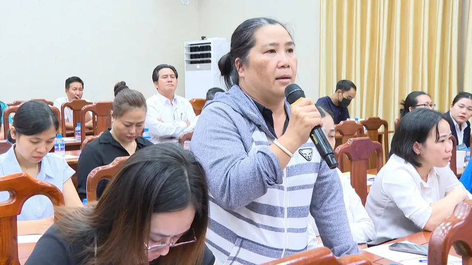 Lấy người dân làm trung tâm trong cải cách thủ tục hành chính Lấy người dân làm trung tâm trong cải cách thủ tục hành chính