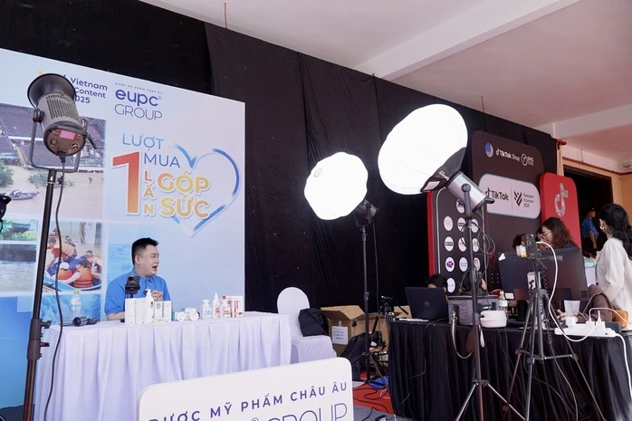 Livestream bán hàng vào khuôn khổ Livestream bán hàng vào khuôn khổ