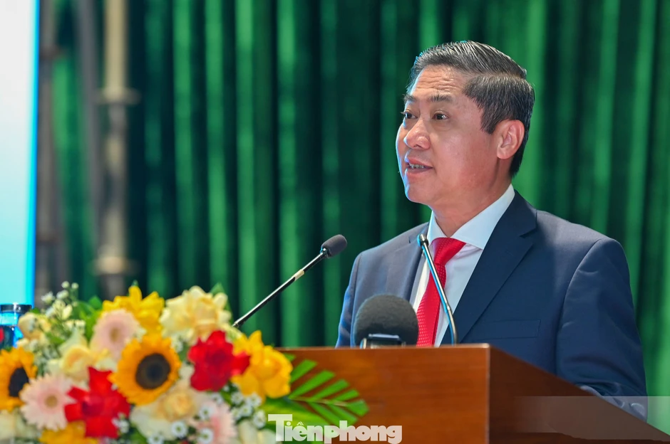 LNG không chỉ là câu chuyện của một nhà máy điện LNG không chỉ là câu chuyện của một nhà máy điện