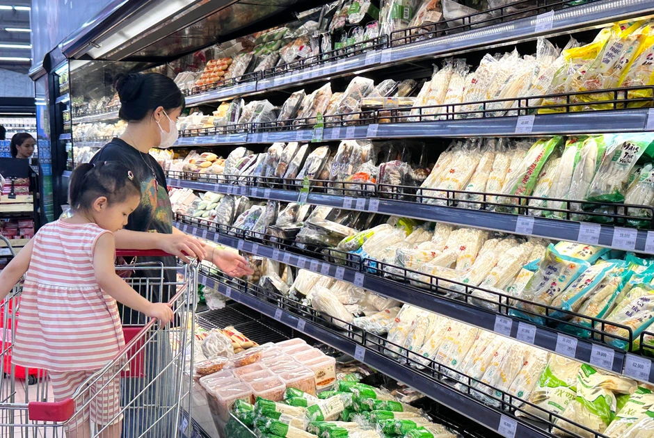 Lo ngưỡng 3 triệu sớm lạc hậu, đề xuất gắn giảm trừ gia cảnh với lạm phát Lo ngưỡng 3 triệu sớm lạc hậu, đề xuất gắn giảm trừ gia cảnh với lạm phát