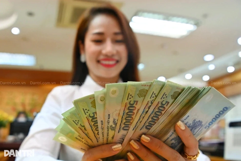 Loạt doanh nghiệp trên sàn chốt “chia tiền” hơn 6.000 tỷ đồng Loạt doanh nghiệp trên sàn chốt “chia tiền” hơn 6.000 tỷ đồng
