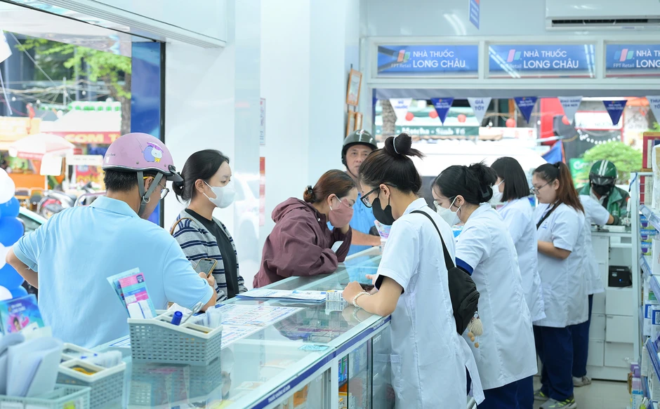 Long Châu tiếp tục mở rộng khả năng tiếp cận thuốc điều trị trúng đích mới cho bệnh nhân bệnh hiếm tại Việt Nam Long Châu tiếp tục mở rộng khả năng tiếp cận thuốc điều trị trúng đích mới cho bệnh nhân bệnh hiếm tại Việt Nam