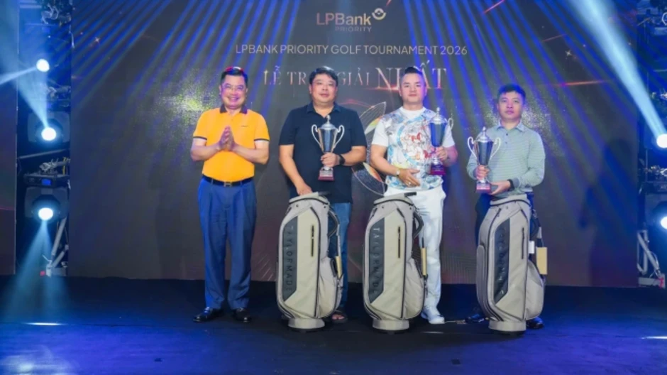 LPBank tổ chức chuỗi giải golf cho khách hàng ưu tiên LPBank tổ chức chuỗi giải golf cho khách hàng ưu tiên