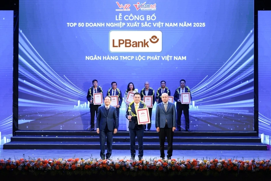 LPBank vào top 6 ngân hàng tư nhân đóng thuế nhiều nhất LPBank vào top 6 ngân hàng tư nhân đóng thuế nhiều nhất