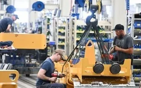 Mỹ tạo thêm 172.000 việc làm trong tháng 5, vượt xa dự báo