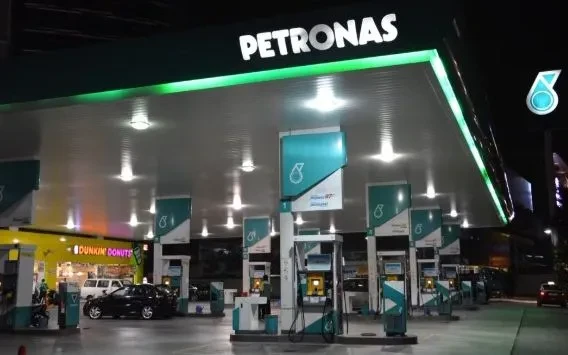 Malaysia xem xét điều chỉnh trợ cấp giá nhiên liệu
