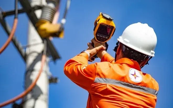Miền Bắc lần đầu tiêu thụ hơn 400 triệu kWh điện/ngày Miền Bắc lần đầu tiêu thụ hơn 400 triệu kWh điện/ngày