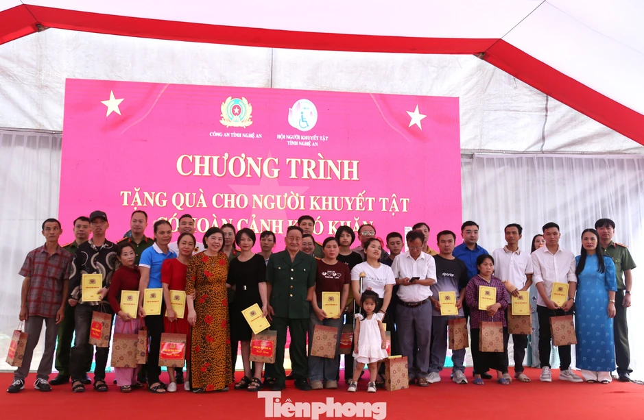 Mở lối sinh kế bền vững cho người khuyết tật từ những mô hình nhỏ, hiệu quả lớn Mở lối sinh kế bền vững cho người khuyết tật từ những mô hình nhỏ, hiệu quả lớn
