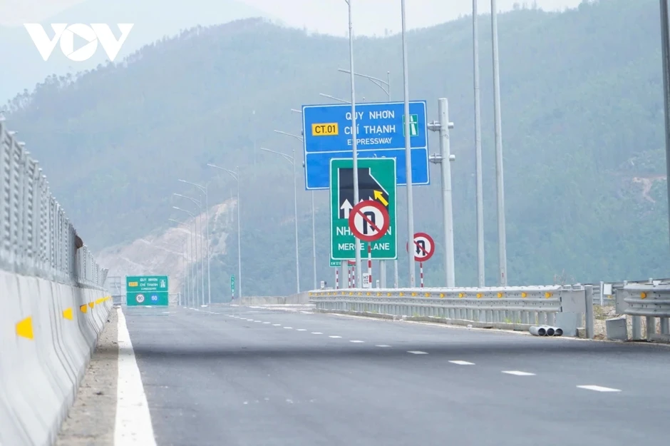 Mở rộng cao tốc Bắc - Nam: Cân nhắc nhiều kịch bản để tối ưu hiệu quả đầu tư Mở rộng cao tốc Bắc - Nam: Cân nhắc nhiều kịch bản để tối ưu hiệu quả đầu tư