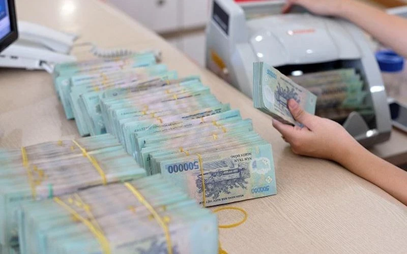 Mở rộng cung ứng vốn: Cơ hội và rủi ro đan xen Mở rộng cung ứng vốn: Cơ hội và rủi ro đan xen