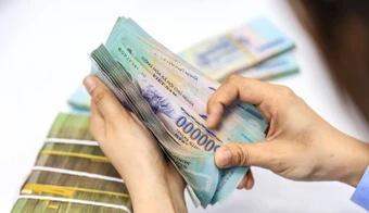 Mở rộng cung ứng vốn: Cơ hội và rủi ro đan xen