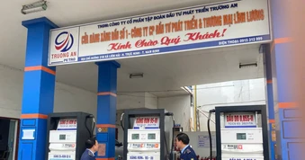 Một cửa hàng xăng dầu bị phạt vì bán cao hơn giá tối đa