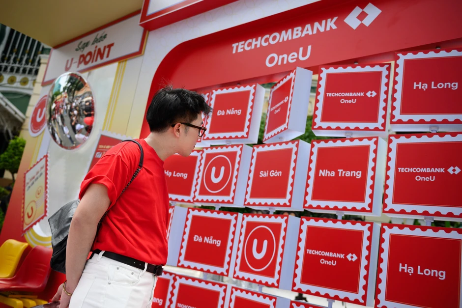 Một ngày trải nghiệm Techcombank OneU tại Bưu điện TP.HCM