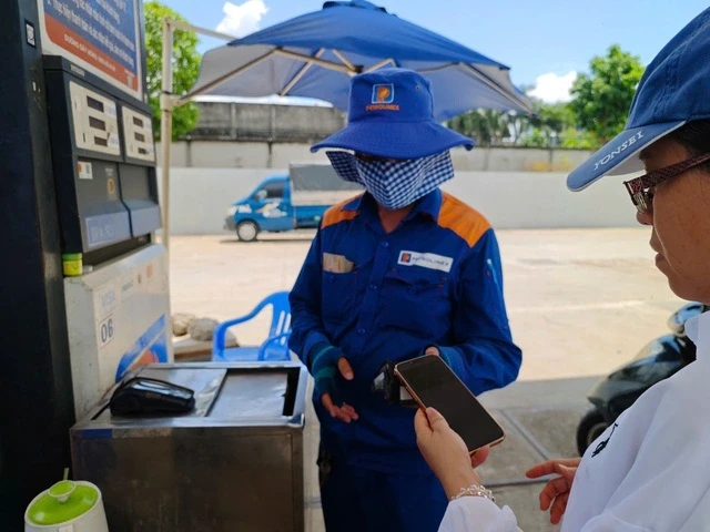 Một số doanh nghiệp kinh doanh xăng dầu có ‘dấu hiệu bất thường” Một số doanh nghiệp kinh doanh xăng dầu có ‘dấu hiệu bất thường”