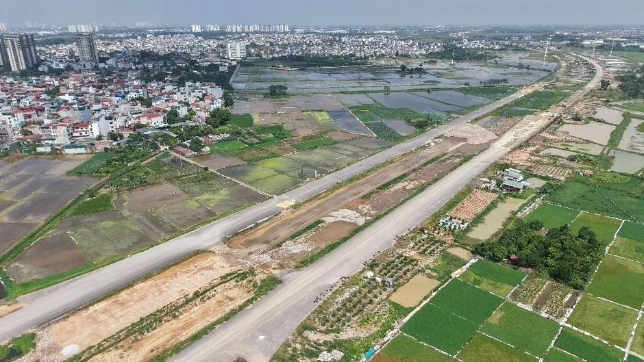 Một tuyến đường, nhiều dòng chảy và bước đi của Bầu Hiển tại Vành đai 4 Một tuyến đường, nhiều dòng chảy và bước đi của Bầu Hiển tại Vành đai 4