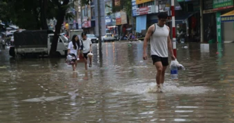 Mưa lớn kéo dài, nâng cấp cảnh báo thiên tai ở Quảng Ninh