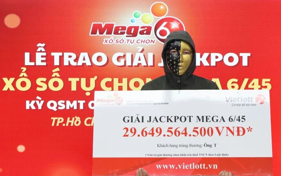 Mua vé khi ngồi uống cà phê, khách trúng độc đắc Vietlott gần 30 tỷ