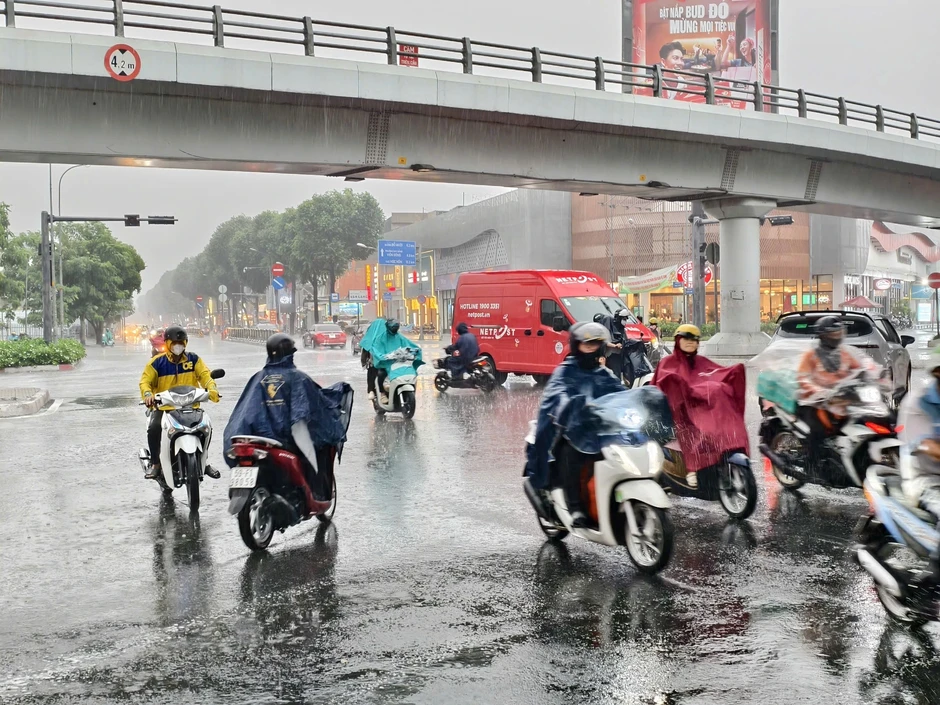 Nam bộ sắp vào mùa mưa, miền Bắc và miền Trung chuẩn bị đón nắng nóng Nam bộ sắp vào mùa mưa, miền Bắc và miền Trung chuẩn bị đón nắng nóng