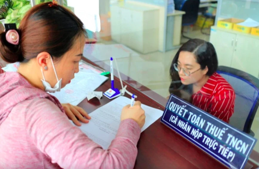 Nâng mức thu nhập người phụ thuộc lên 3 triệu: Dễ lạc hậu Nâng mức thu nhập người phụ thuộc lên 3 triệu: Dễ lạc hậu