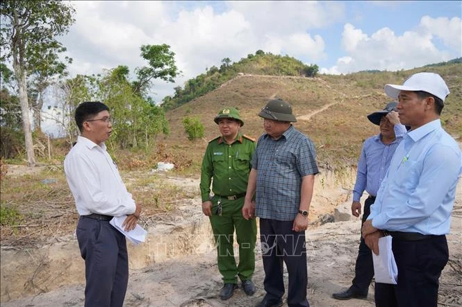 Nắng nóng kéo dài, nguy cơ cháy rừng tăng cao tại Khánh Hòa Nắng nóng kéo dài, nguy cơ cháy rừng tăng cao tại Khánh Hòa