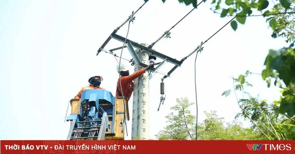 Nắng nóng kỷ lục, điện miền Trung - Tây Nguyên lập đỉnh mới Nắng nóng kỷ lục, điện miền Trung - Tây Nguyên lập đỉnh mới