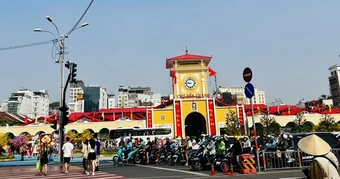 Nắng nóng, mưa trái mùa cùng xuất hiện trong tuần làm việc đầu tiên sau Tết Nguyên đán
